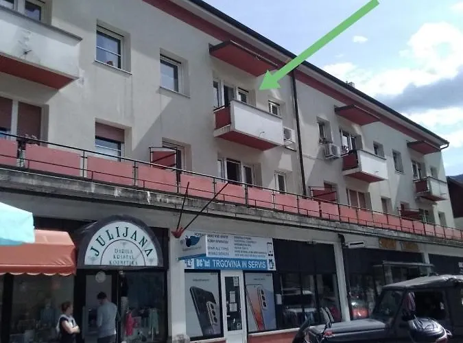 Apartma Mama דירה