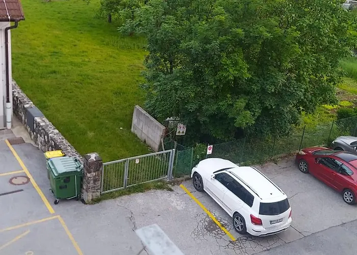 Apartma Mama דירה בובק